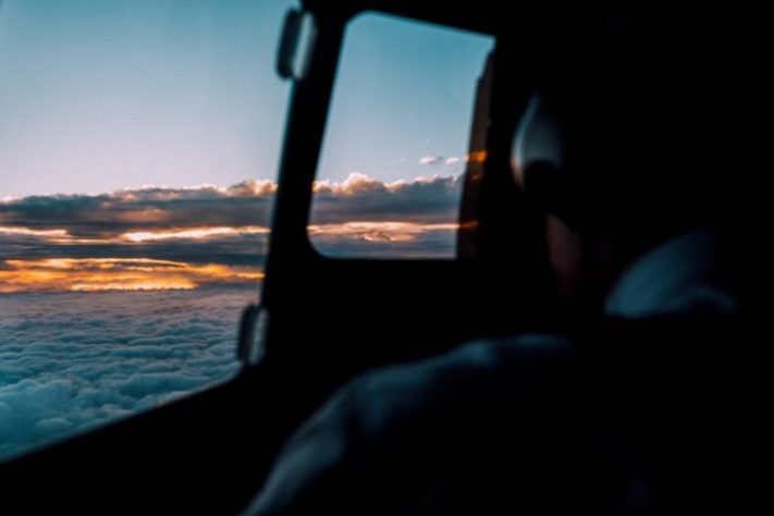 Piloto avião cabine
