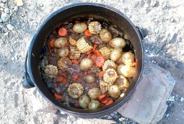 potjiekos - prato típico da Namíbia