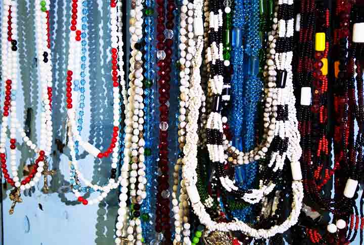 No CandomblÃ© e na Umbanda, existe o uso de colares chamados 