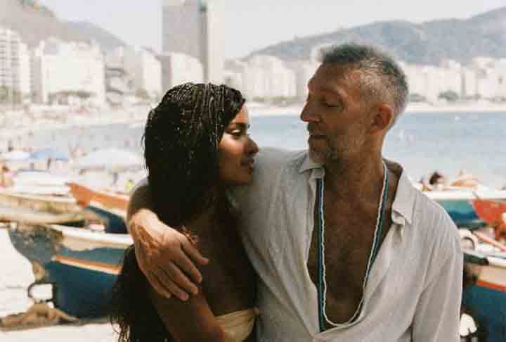 O ator Vincent Cassel, muito famoso por seu papel em "Doze homens e outro segredo", é casado com a modelo brasileira Narah Baptista. 
