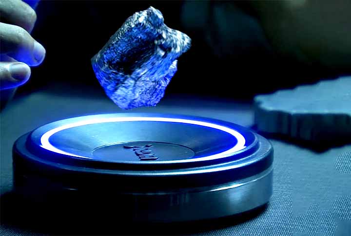 Unobtainium (filme Avatar) – Um mineral extremamente valioso e fictício, que é o principal motivo da colonização de Pandora no filme Avatar. É usado como um recurso energético.