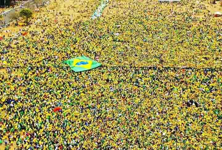 No Brasil, cerca de 11,5 milhões de pessoas, ou aproximadamente 5,8% da população, sofrem de depressão, segundo dados da Organização Mundial da Saúde (OMS). O Brasil é o país com a maior prevalência de depressão na América Latina. 