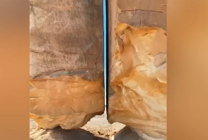 Al Naslaa - formação rochosa em deserto da Arábia Saudita intriga cientistas