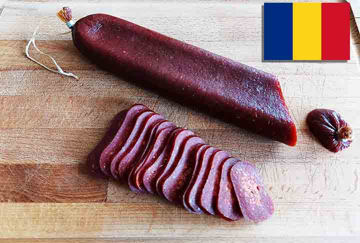 13º) Babic (Romênia) - Popular na região de Eslavônia, no leste do país, é um salame mais seco e curado que utiliza especiarias típicas, como alho, pimenta e páprica (doce ou picante).- Mngck/Wikimédia Commons