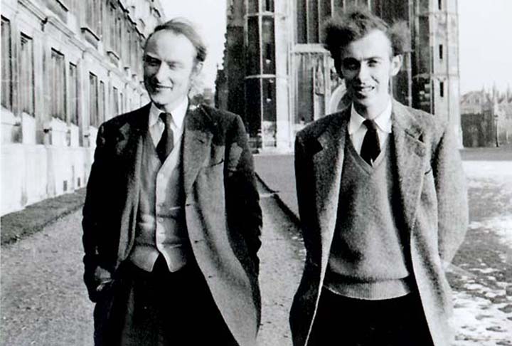 JAMES WATSON E FRANCIS CRICK (Watson: 1928–; Crick: 1916–2004): Junto com Rosalind Franklin e Maurice Wilkins, descreveram a estrutura do DNA como uma dupla hélice.