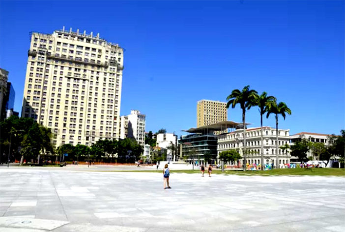 Edifício A Noite