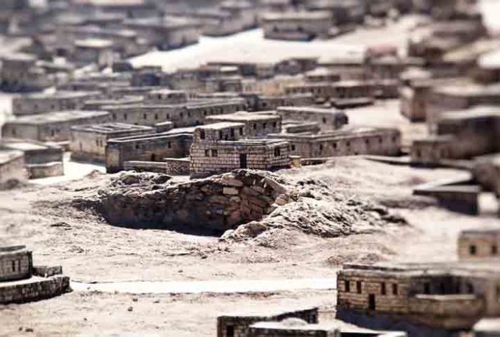 Maquete da Terra Santa de Jerusalém é uma maquete da Cidade Velha de Jerusalém - Maquetes - Reprodução facebook Liz & Alex