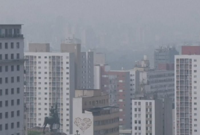 Cidades do Brasil sofrem com fumaça das queimadas da Amazônia