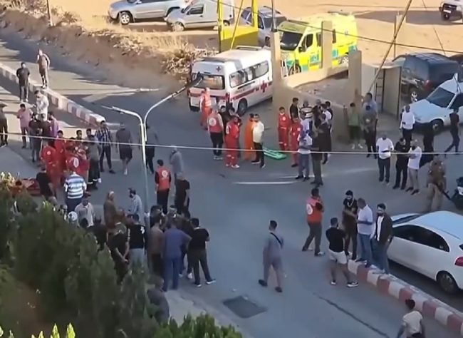 Explosão de pagers provoca a morte de 10 pessoas e deixa milhares de feridos no Líbano