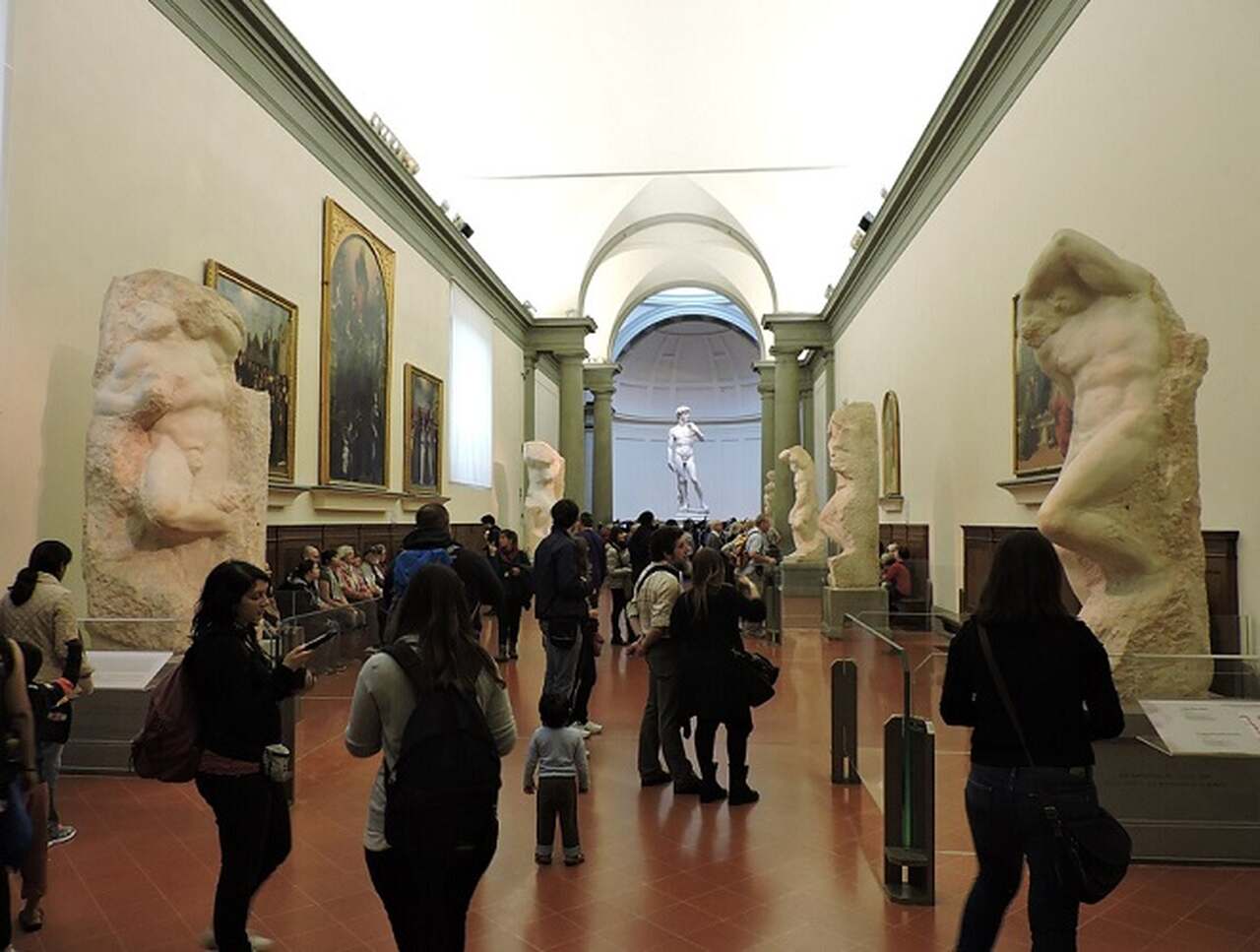 Galleria dell'Accademia (1784): Museu conhecido por abrigar o original Davi de Michelangelo, além de outras obras de arte renascentistas