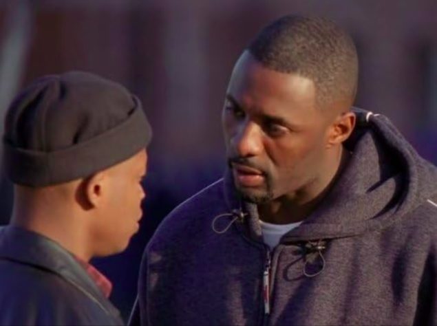 Idris Elba em The Wire