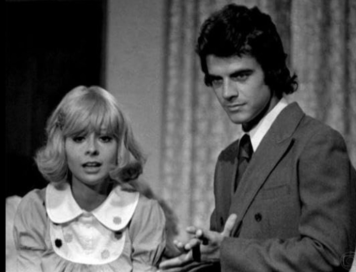 <p>Sua estreia na TV foi em 1970, na telenovela “A Mansão dos Vampiros”, da extinta TV Excelsior. Em 1972, seguiu para a TV Globo, onde começou com papéis menores em novelas como “Bicho do Mato” e “A Patota”.</p>
