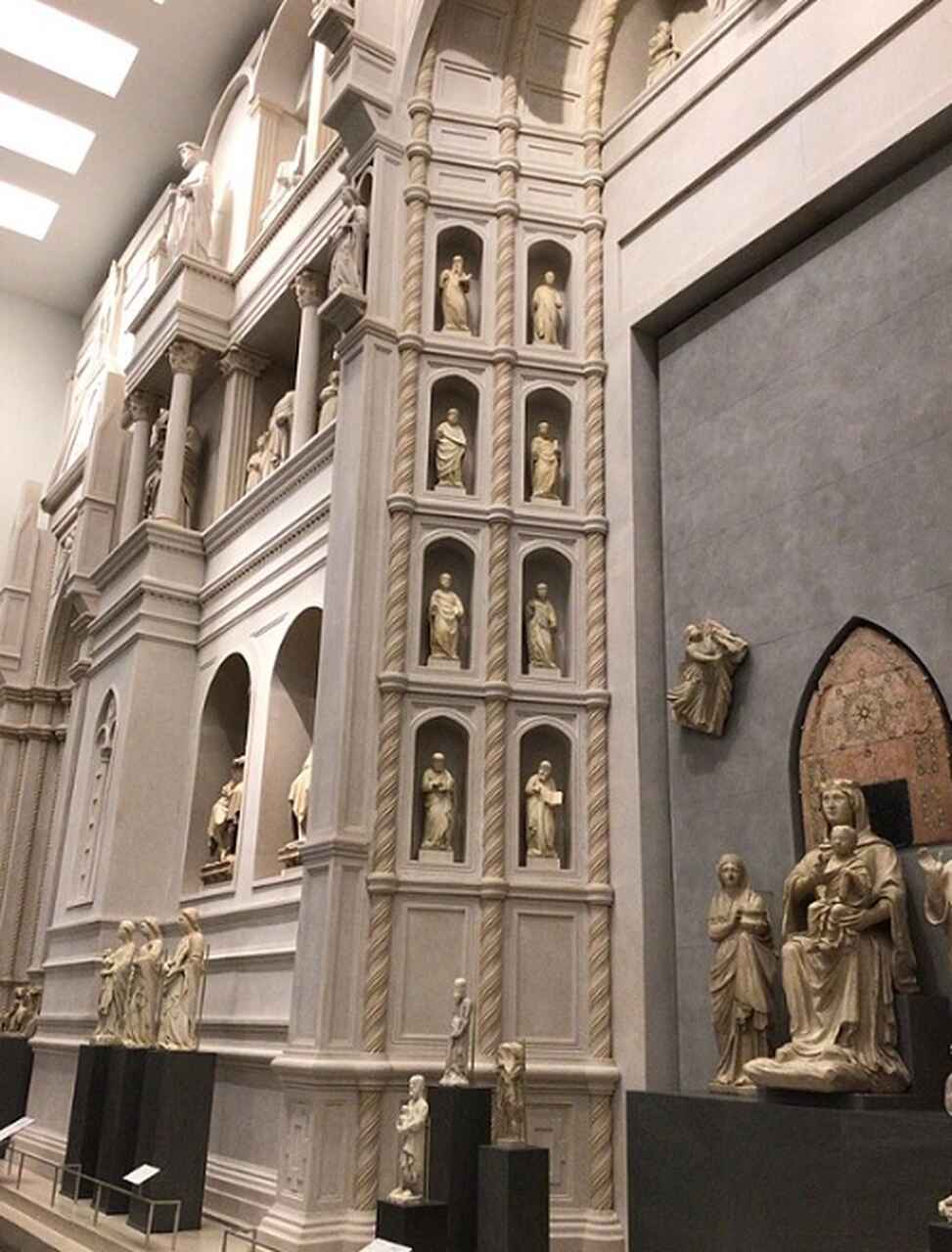 Museo dell'Opera del Duomo: Museu que abriga obras originalmente criadas para a Catedral, incluindo esculturas de Donatello