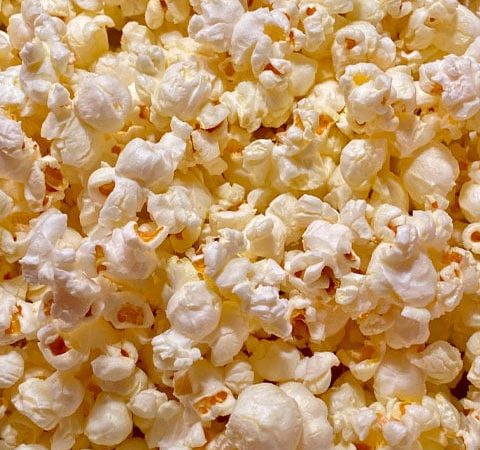 Pipoca: saiba a origem e a expansão dessa delícia que se popularizou nas salas de cinema
