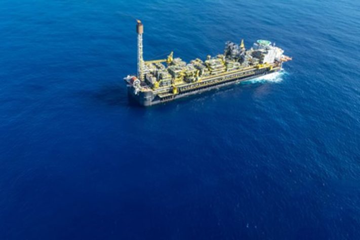 Profissão do futuro? Conheça o que faz um shipbroker