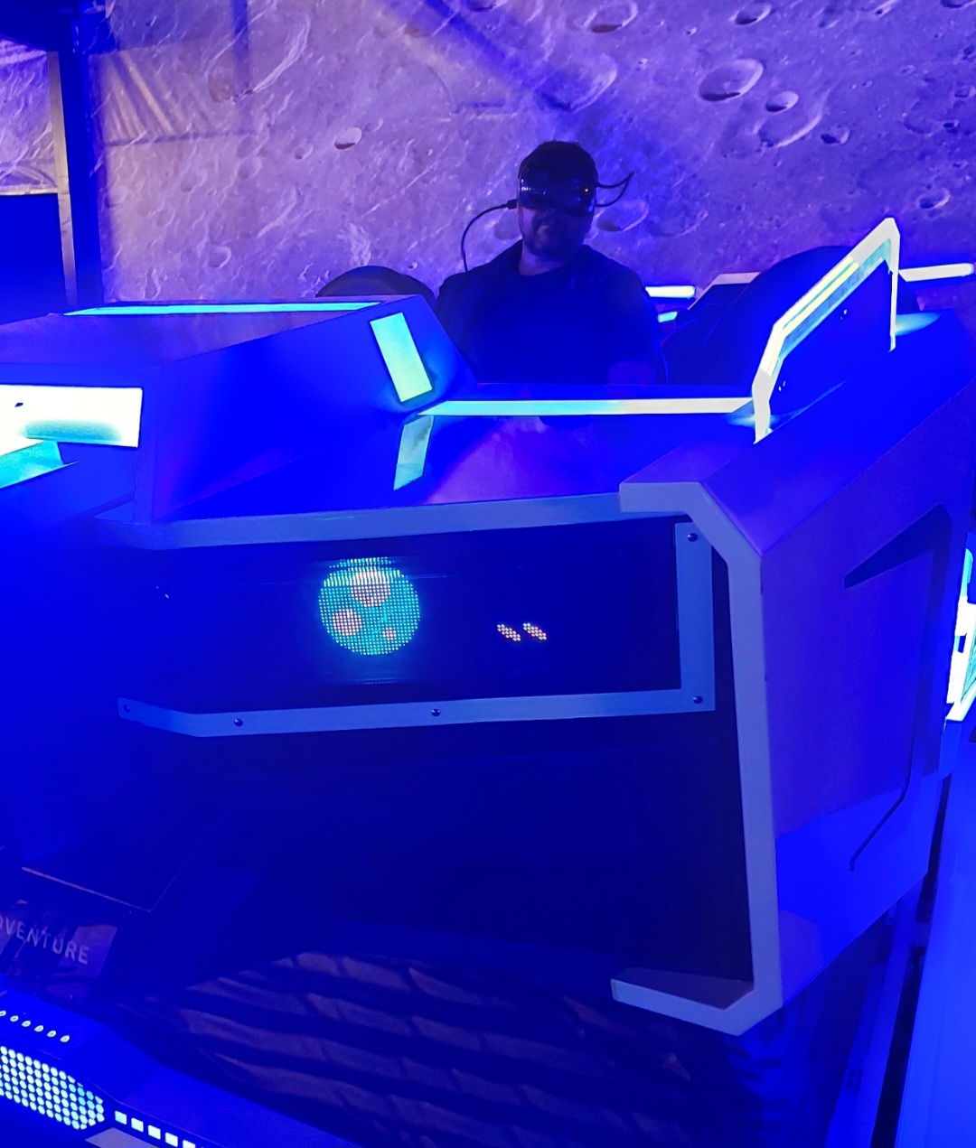 O parque ainda oferece um café temático e games com realidade virtual de última geração.
-Mônica Sá 
