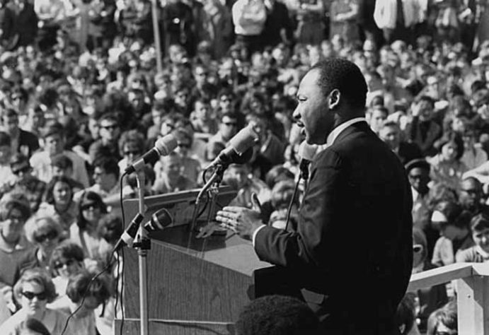 Martin Luther King e Julia Roberts