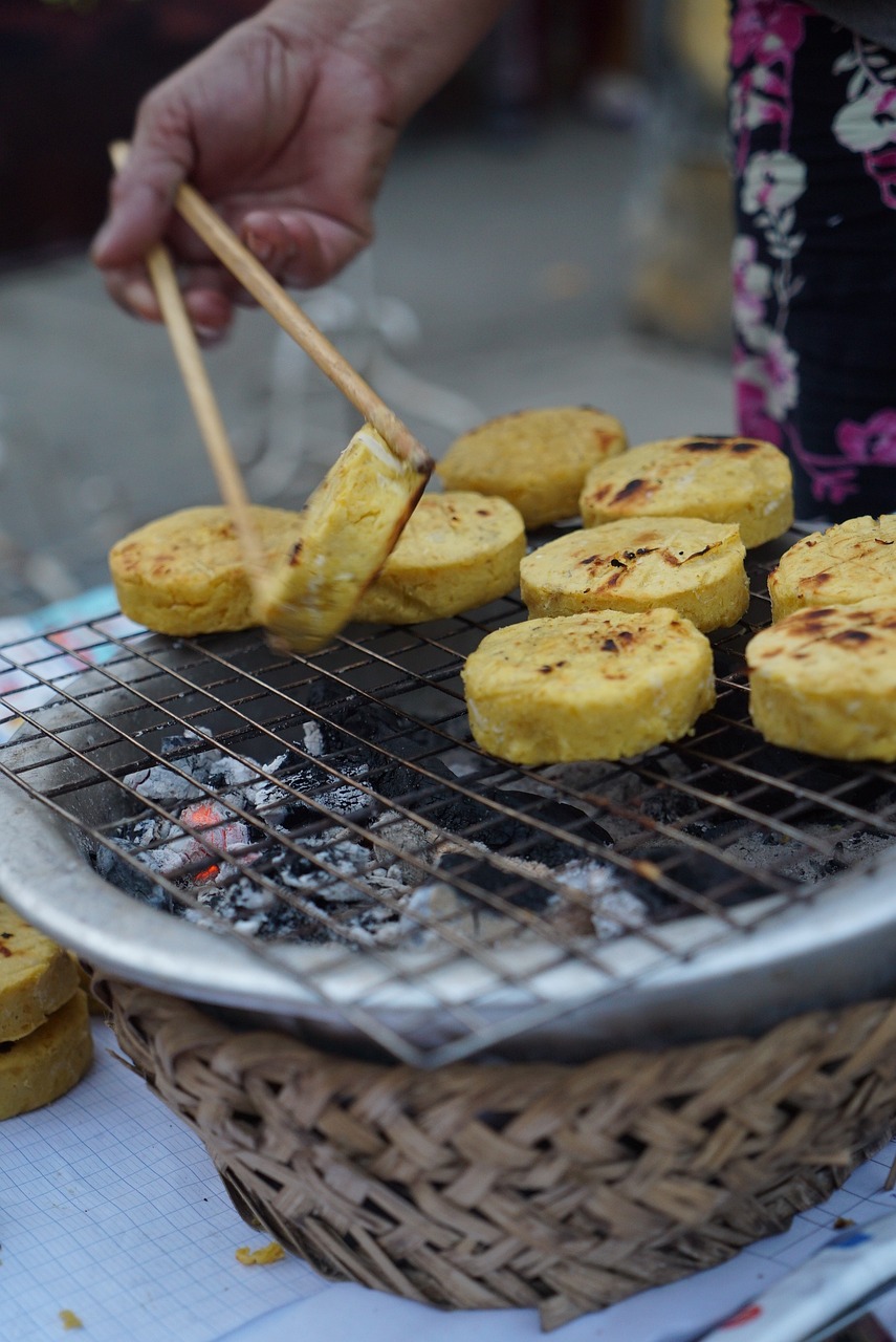 Outro benefício importante da batata-doce é a sua capacidade de promover um intestino saudável. Isso se deve à presença de fibras solúveis e insolúveis, que ajudam a estimular os movimentos intestinais e combater a prisão de ventre. - Imagem de Marcel Gnauk por Pixabay

