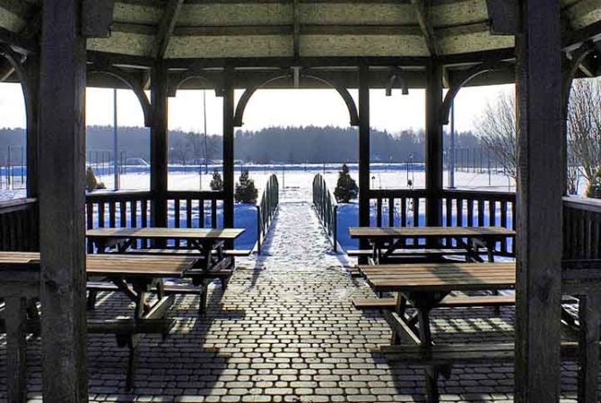 Gazebos: Espaços perfeitos para descanso se integram à paisagem