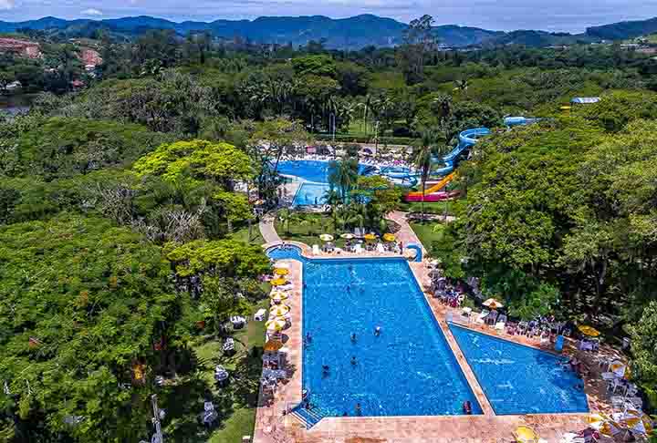 Parque Aquático do Hotel Termas - Monte Alegre do Sul - SP -Este parque aquático tem diversas opções de banhos termais ao ar livre, rodeado por áreas verdes e tranquilas, muito procurado por famílias. 
-Divulgação
