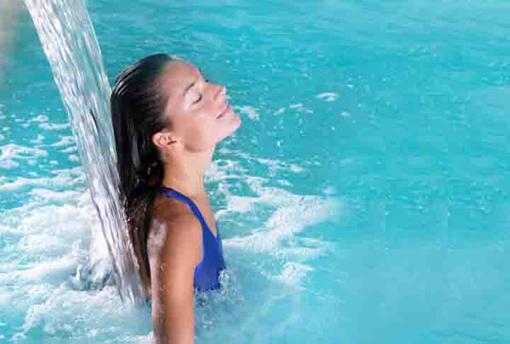 Thermas de São Pedro - São Pedro do Sul - RS - Tem piscinas termais ao ar livre, rodeadas por um ambiente natural.  O parque tem a  maior piscina de ondas do estado de São Paulo com mais de mil metros quadrados de área construída e milhões de litros de água , além de grutas e cascatas. 
-Divulgação