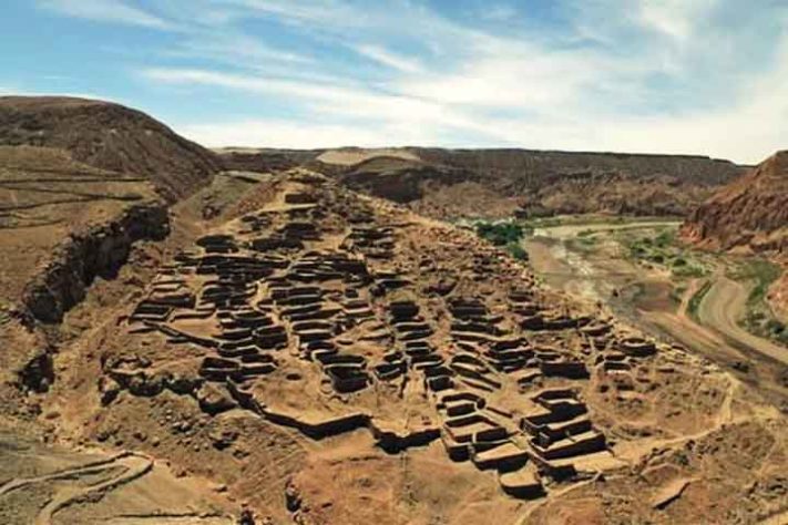 Sitio: Pukara de Quitor, San Pedro de Atacama. Períodos: Período Intermedio Tardío (c. 1000-1450 DC) a Colonia Temprana (c. 1540) - Geoglifos milenares - Instagram @fundacion_desierto_atacama