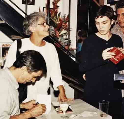 Na vida pessoal, viveu com a cineasta Suzana de Moraes, filha de Vinícius de Moraes, a partir de 1989. As duas oficializaram a união em 2010. Suzana faleceu em 2015.
