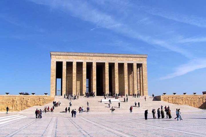 Anıtkabir, o mausoléu de Mustafa Kemal Atatürk - Ancara (Turquia) - :Darwinek/Wikimédia Commons