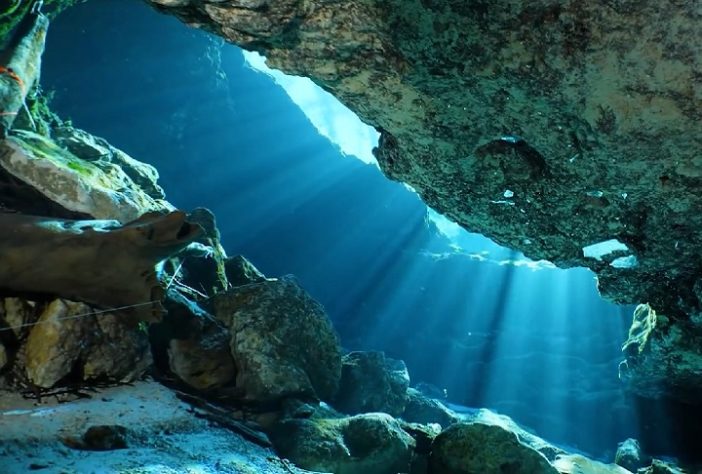 Devil’s Cave System - Cavernas submarinas/subaquáticas/submersas