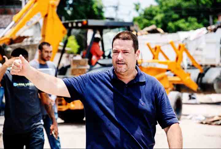 Porto Velho (Rondônia): Léo (Podemos)	foi eleito derrotando a candidata Mariana Carvalho (União Brasil). Ele toma posse em 1º de janeiro de 2025 e terá como vice a advogada Magna dos Anjos, também do Podemos. Nas urnas, o político ficou com 56,18%, enquanto Mariana teve 43,82%. 