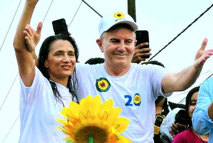 Palmas (Tocantins):	Eduardo Siqueira (Podemos) foi eleito prefeito com  78.673 votos (53,03 %) e derrotou Janad Valcari, que teve 69.684 votos (46,97 %). O político, de 65 anos, vai assumir o Executivo Municipal a partir de 2025 ao lado do vice, Pastor Carlos Eduardo (Agir).