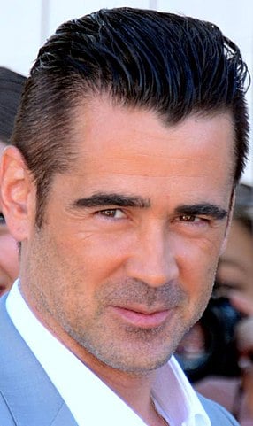 O multifacetado Colin Farrell (31/05/1976) é conhecido por seus papéis em filmes como "Minority Report" (2002), "Por Um Fio" (2002) e "O Esquadrão Suicida" (2021). Ele foi indicado ao Globo de Ouro e ao Oscar e é aclamado por sua habilidade em papéis complexos e emocionais.