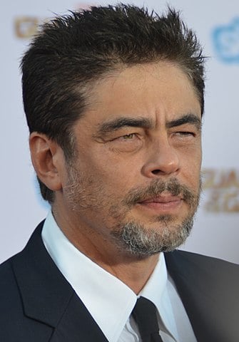 Benicio Del Toro (19/02/1967) venceu o Oscar de Melhor Ator Coadjuvante por "Traffic" (2000) e foi indicado por "21 Gramas" (2003). Também se destacou em "Sicario" (2015) e "O Colecionador" (2010).