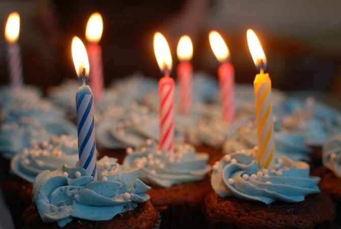 Dia de Finados: Famosos que fazem aniversário justamente nessa data