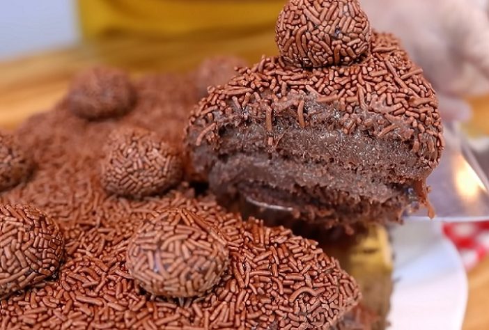 Bolo de brigadeiro - bolo tradicional dos Brasil