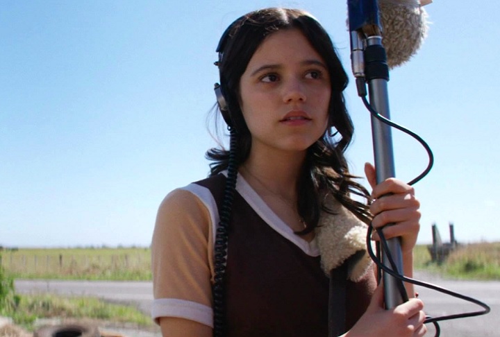<p>Jenna Ortega – Nascida em Coachella Valley em 27/9/2002, possui ascendência espanhola por ramos ligados ao México e Porto Rico, ambos com raízes castelhanas. Sua herança aparece em genealogias familiares preservadas.</p>
