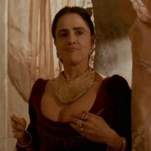 No cinema, um dos marcos de sua carreira foi a interpretação da personagem-título no filme "Carlota Joaquina: Princesa do Brasil" (1995).
