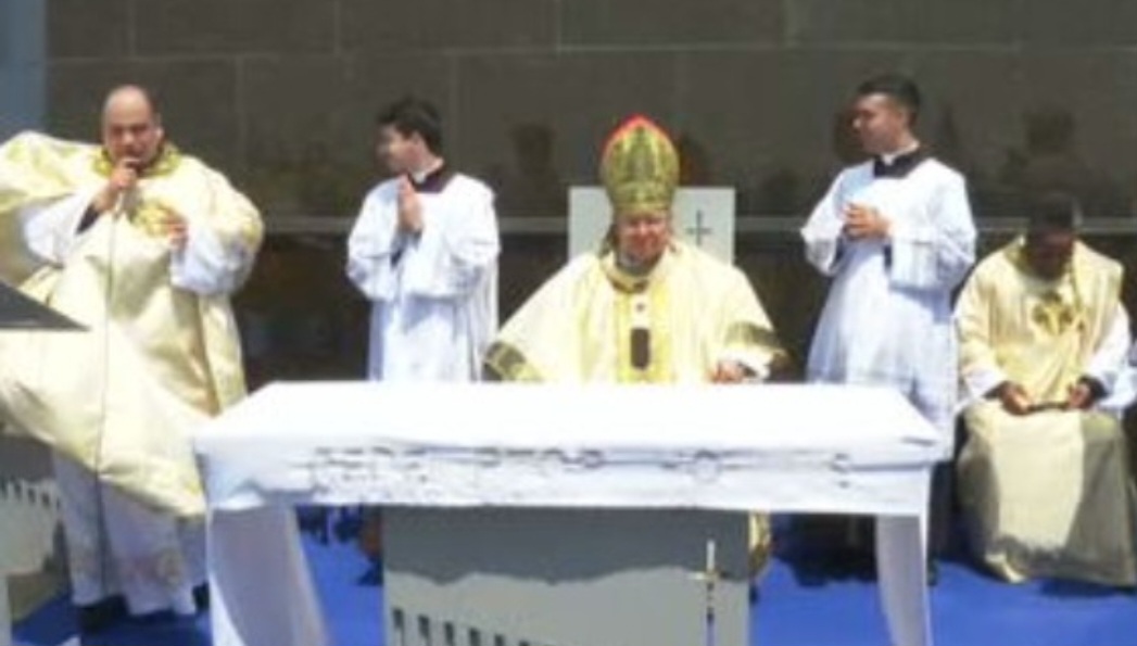 O Cristo Redentor foi inaugurado há pouco mais de 93 anos, no dia 12 de outubro de 1931.  Neste ano, a celebração da data teve uma missa no Santuário , celebrada pelo arcebispo do Rio, Dom Orani Tempesta.