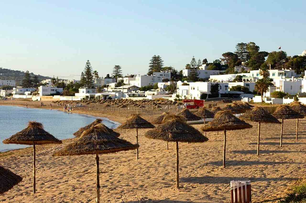 Erosão no litoral ameaça patrimônio histórico da Tunísia