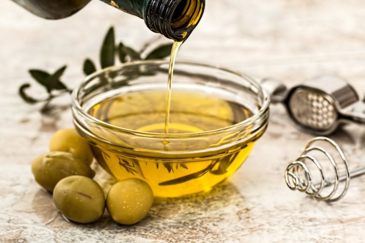 Com o aumento da produção de azeite no país, o Brasil tem a chance de se tornar um competidor mais forte no mercado global, oferecendo produtos de qualidade superior e se posicionando como um dos principais produtores de azeite premium.