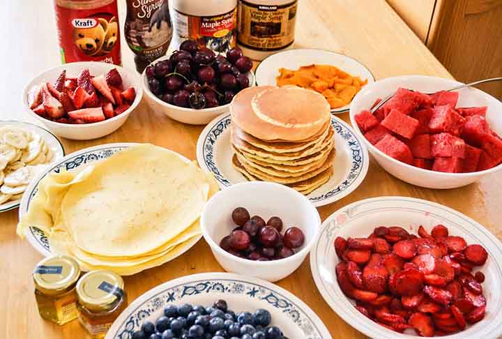 Além de práticas, são fáceis de preparar, com ingredientes simples, e agradam pessoas de todas as idades. Sua leveza permite variações rápidas e criativas.
