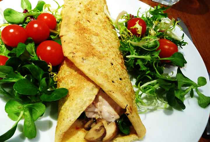 Combinam bem com saladas, sopas e até carnes grelhadas, tornando-se um complemento ou prato principal equilibrado e saboroso.

