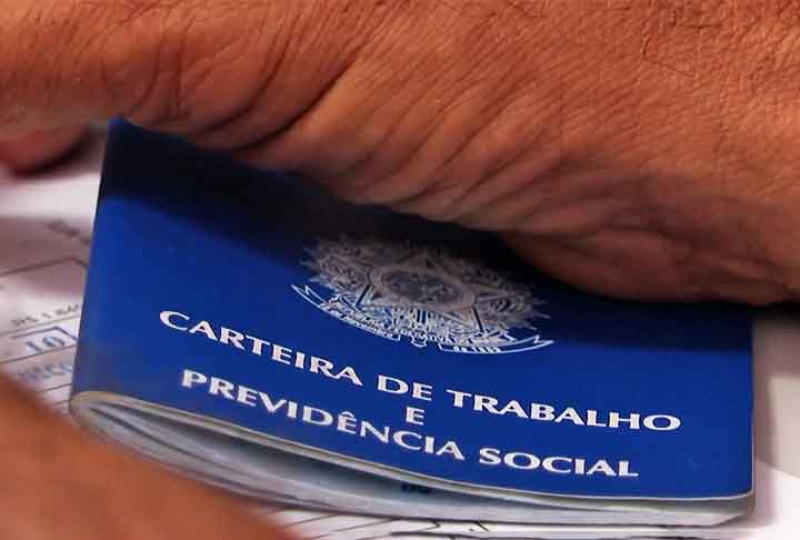 Pedidos de demissão batem recorde em 2024; jovens na linha de frente