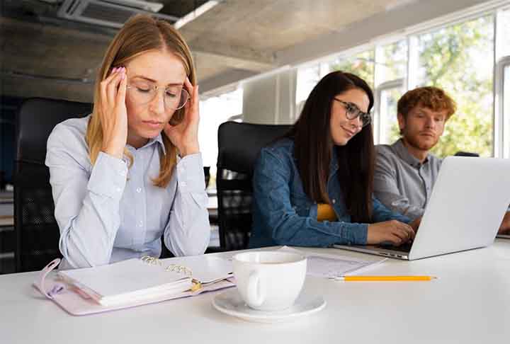 Especialistas alertam que essa realidade pode ter impactos duradouros na economia e no desenvolvimento social do paÃ­s, com efeitos que atingem nÃ£o apenas os jovens, mas tambÃ©m suas famÃ­lias e futuras geraÃ§Ãµes.