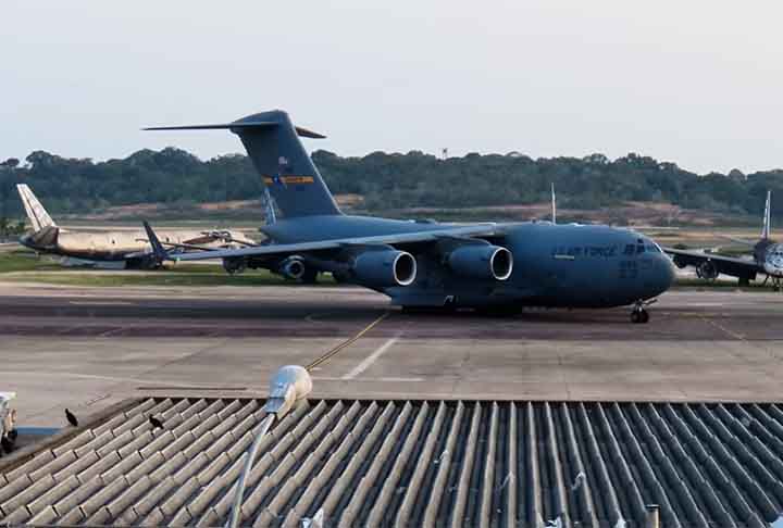 Os aviões trazem suprimentos por ocasião da vinda do presidente estadunidense Joe Biden. A chegada do governante ao Brasil está prevista para o dia 17 de novembro.
