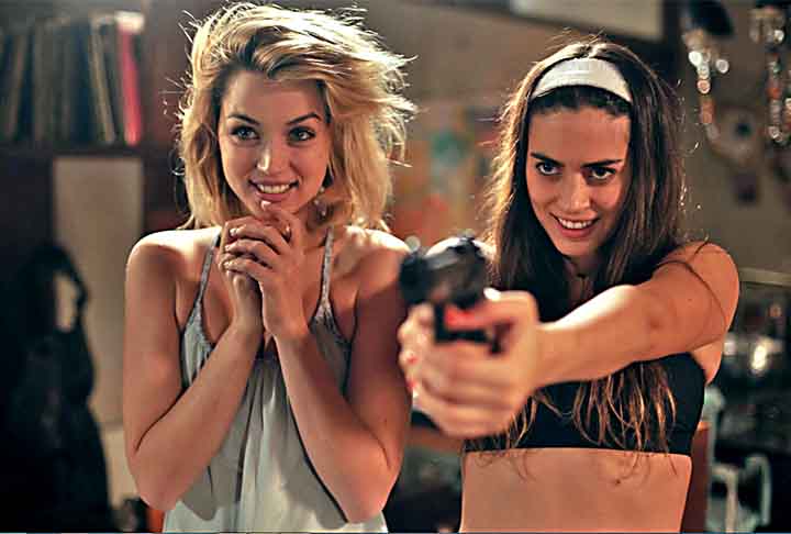 Em 2014, de Armas mudou-se para Los Angeles (EUA). No mesmo ano, ela apareceu no filme 