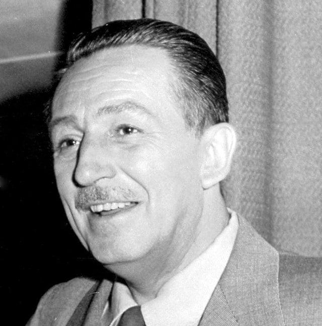 Walt Disney faleceu em 15 de dezembro de 1966, aos 65 anos, devido a complicações de um câncer de pulmão. Sua morte marcou o fim de uma era, mas seu legado continuou vivo. -