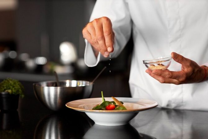 Premiação dos melhores chefs do mundo em 2024 teve brasileiros na seleção