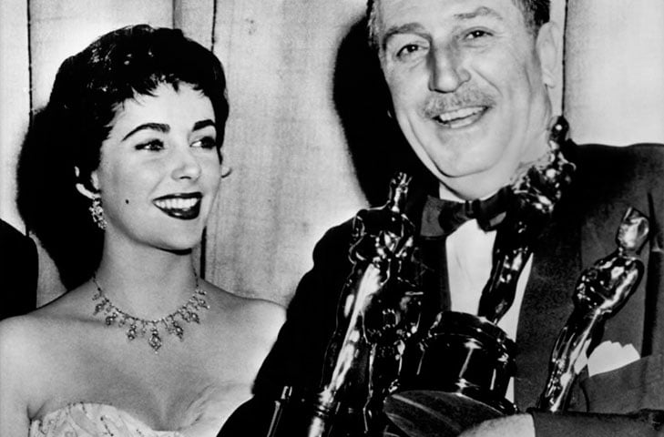 O impacto de Walt Disney vai além da indústria do cinema e da animação. Sua visão inovadora e sua dedicação à excelência criativa inspiraram gerações de artistas e empresários.-