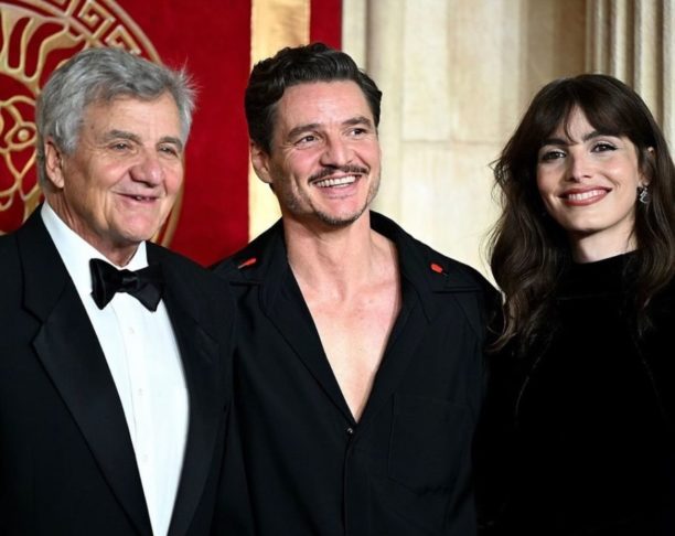 Além da fama: astro Pedro Pascal manifesta apoio à irmã trans